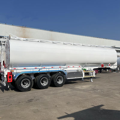 acheter Semi-remorque à réservoir à 3 essieux en acier au carbone d'une capacité de 45 000 litres et de 5 cabines en option online manufacture