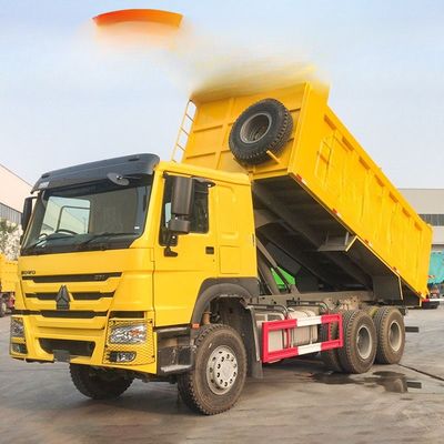 Un bon prix. 10 roues 371 chevaux 6x4 Used 25 Tonnes Howo Dump Truck avec longueur du réservoir de chargement 5,3-6,2M en ligne