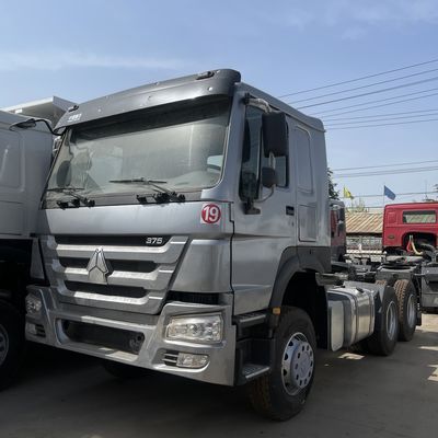 Un bon prix. Camion à tracteur Sinotruck Howo d'occasion avec moteur de capacité 8L et siège du conducteur à suspension pneumatique en ligne