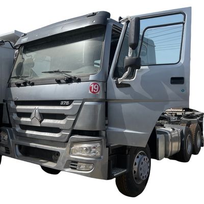 Un bon prix. Camion tracteur Sinotruk utilisé 371HP WEICHAI moteur diesel capacité 8L Caméra arrière Aucun en ligne