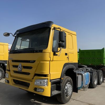 Un bon prix. 351-450 ch Howo Sinotruk camion tracteur 8L 6x4 10 pneus avec climatisation automatique en ligne