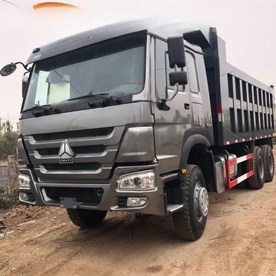 Un bon prix. LHD RHD 6x4 Sinotruk Camion à décharges 20 25 30 35 40tonnes 10 roulettes en ligne