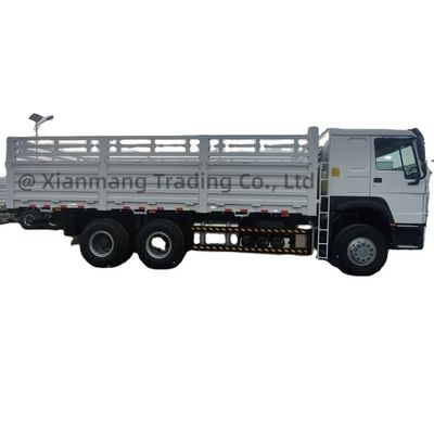 Un bon prix. Sinotruck HOWO 371HP 30t LHD clôture camion de chargement camion Dolly planche murale de côté complet en ligne