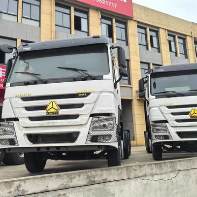 Un bon prix. 371HP Sinotruck Howo Tracteur Truck 6X4 Modèle avec moteur SinotruckE et RHD personnalisé en ligne