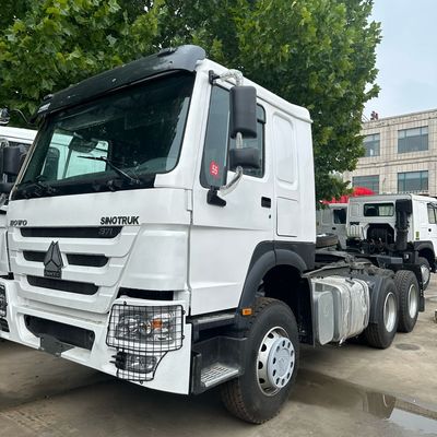 Un bon prix. Sinotruk 371hp 380hp 400hp 420hp Tracteur blanc Prime Mover Truck 6x4 10 roues Rhd et Lhd sont pneus 12 R20 moteur Sinotruck en ligne
