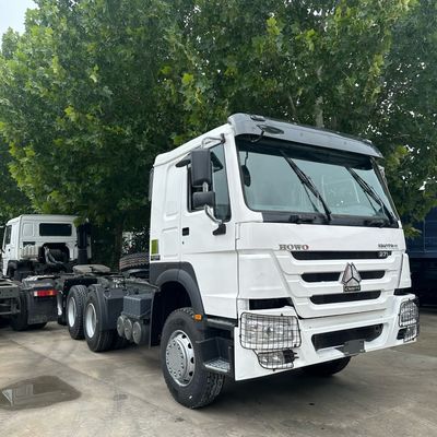 Un bon prix. SINOTRUK HOWO Semi-remorque TRACTEUR TROCHE avec climatiseur 60-70 TONS 371HP 380HP 400HP 420HP WEICHAI et le moteur SINOTRUCK en ligne