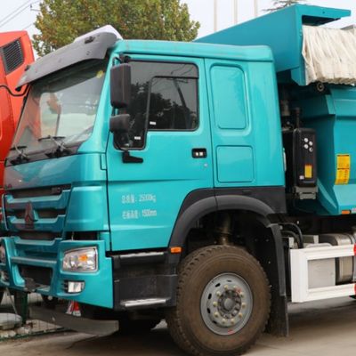 Un bon prix. Standard d'émission Euro 2 HOWO-7 6X4 380HP Capacité du réservoir du camion de décharge, et les pneus peuvent être personnalisés en fonction des besoins de l'acheteur en ligne