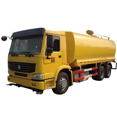 Un bon prix. Sinotruk Howo7 20m3 Capacité réservoir d'eau camion 10 roues camion à pulvérisation liquide type de carburant diesel stockage d'eau en ligne