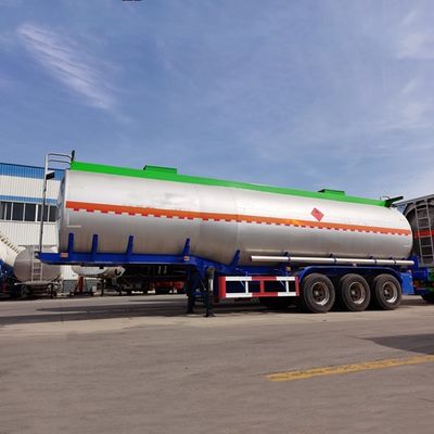 Un bon prix. Semi-remorque à suspension mécanique de 45000L avec axe d'origine à 3 essieux et pneus 12R20 pour le transport de pétrole brut en ligne